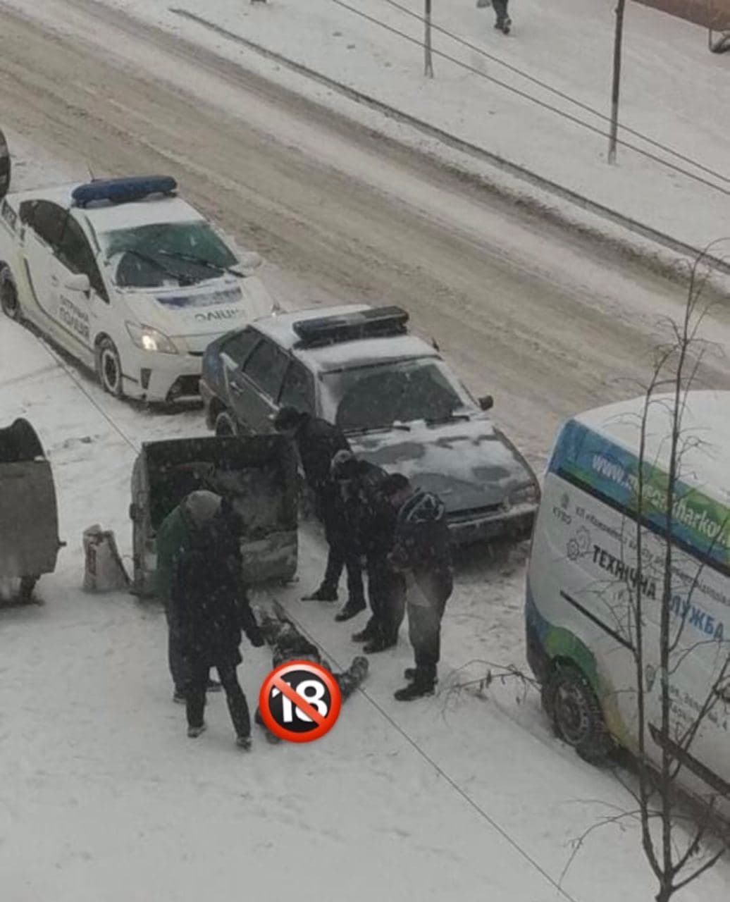 В данный момент в полиции устанавливают личность погибшего и выясняют все обстоятельства происшествия